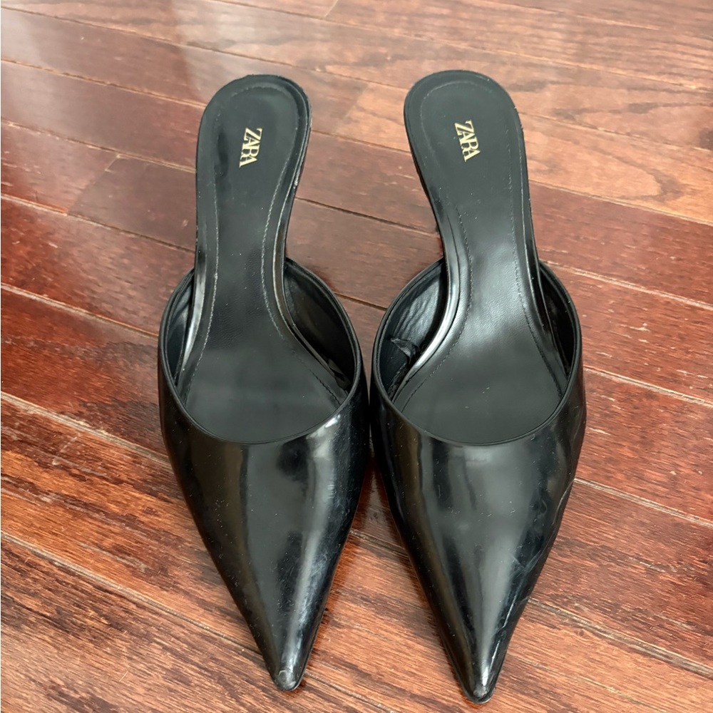 Zara Women's Sleek Black Mules